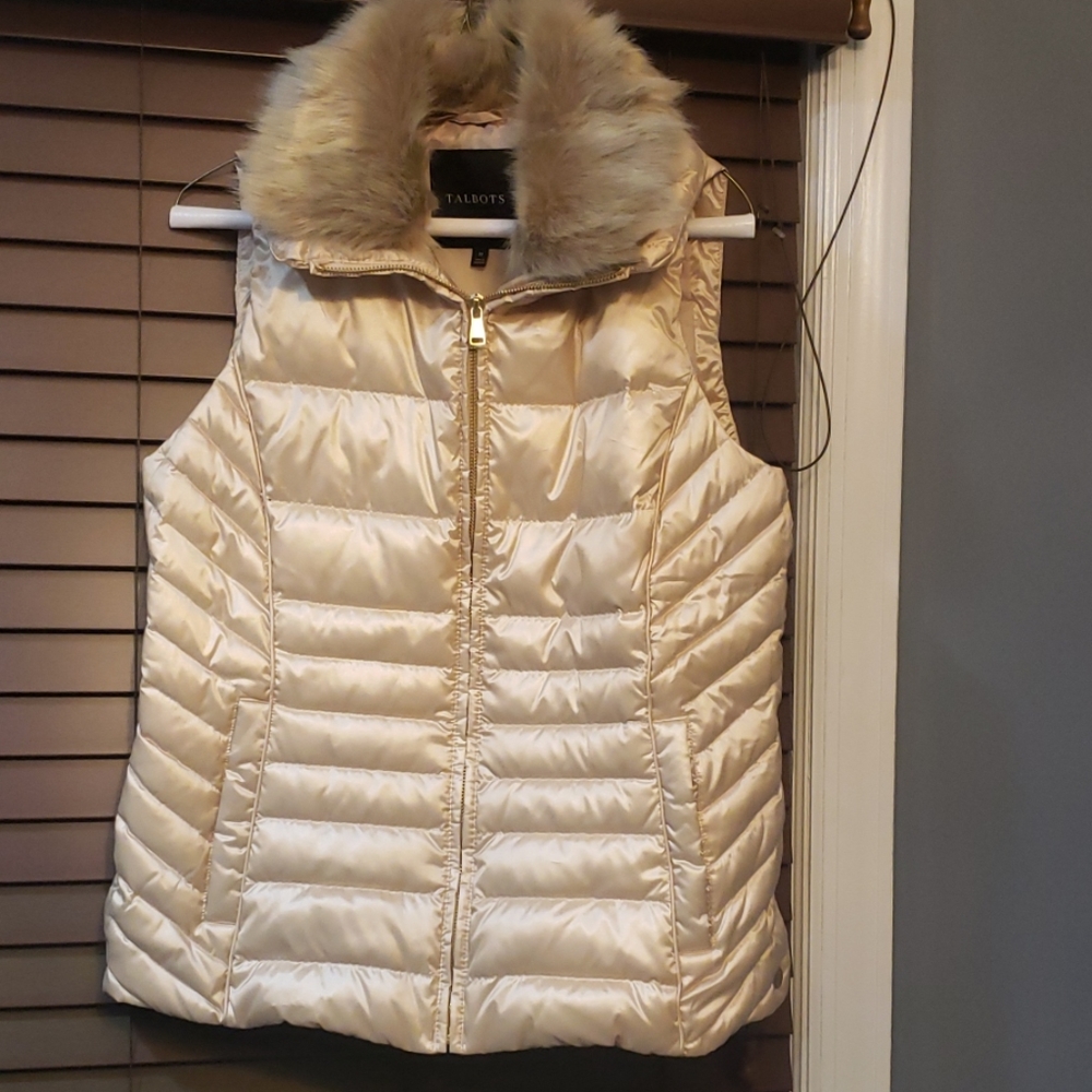 Metallic Gold Puffer Vest w/detachable Fur Collar